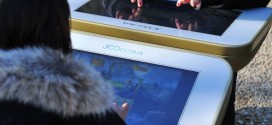 Adieu le bac à sable, bienvenue la table de jeu digitale JC Decaux